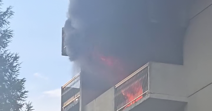 жителите на чиливак B C апартаментът на възрастните хора са на