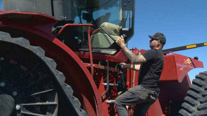 Manitoba farmers past the halfway mark for seeding season - Winnipeg ...