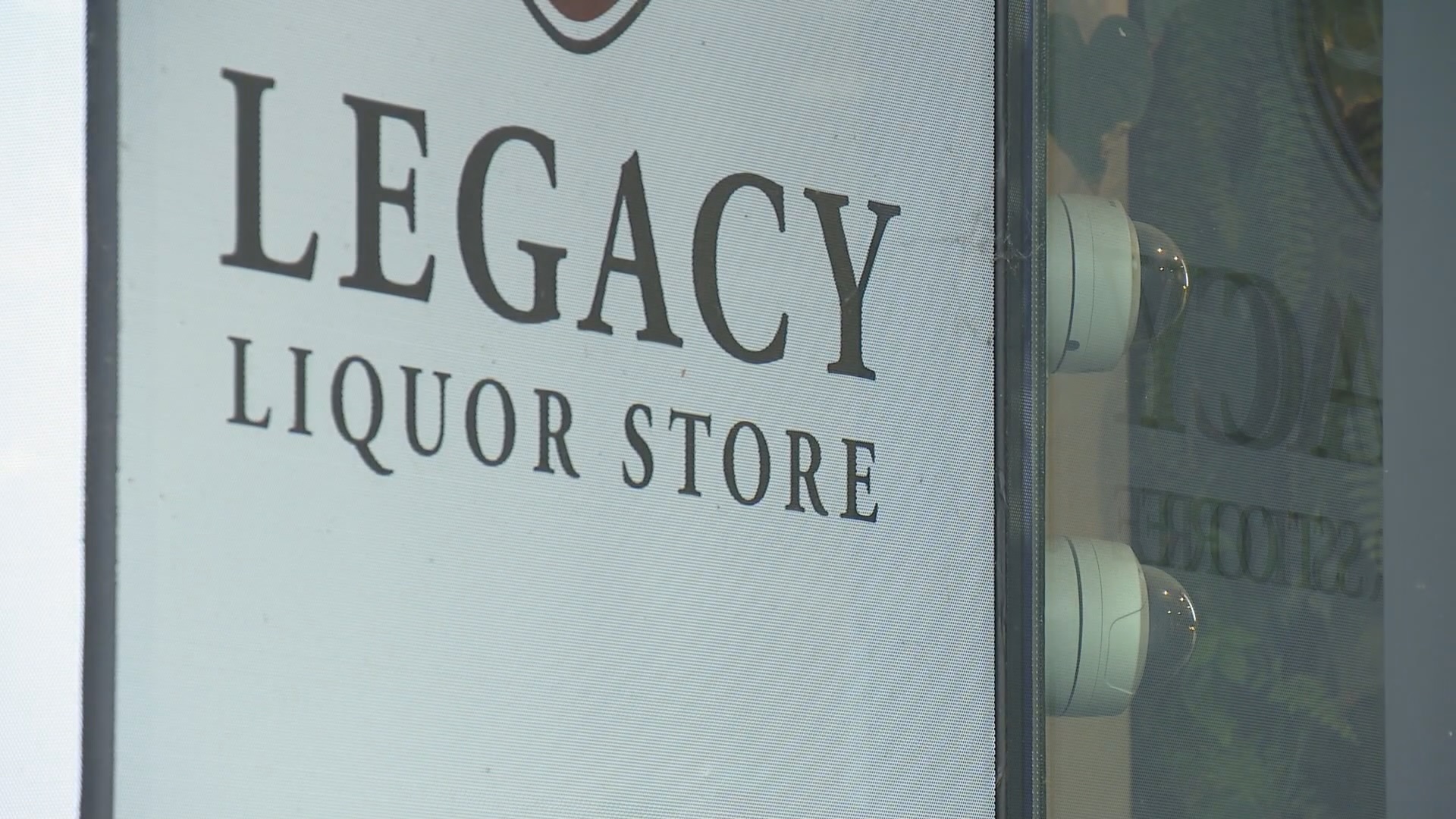 Шест месеца след намушкване на добър самаритан докато се опитваше