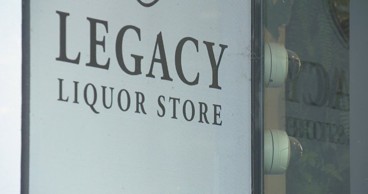 Шест месеца след намушкване на добър самаритан докато се опитваше