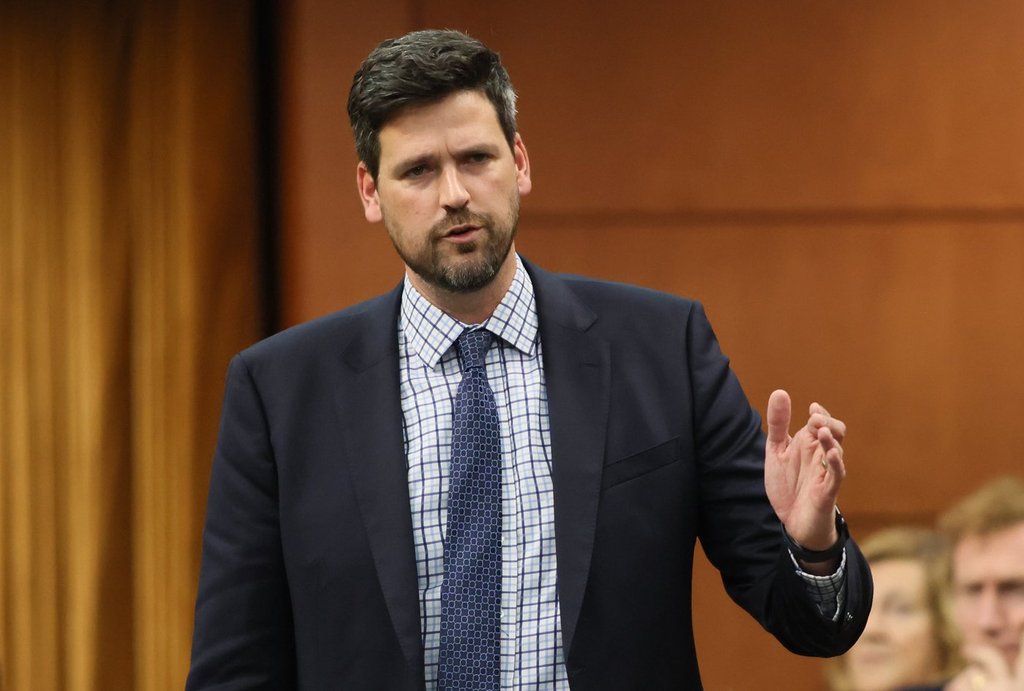 Либералното правителство ще се постави на законопроект тази есен въвеждайки