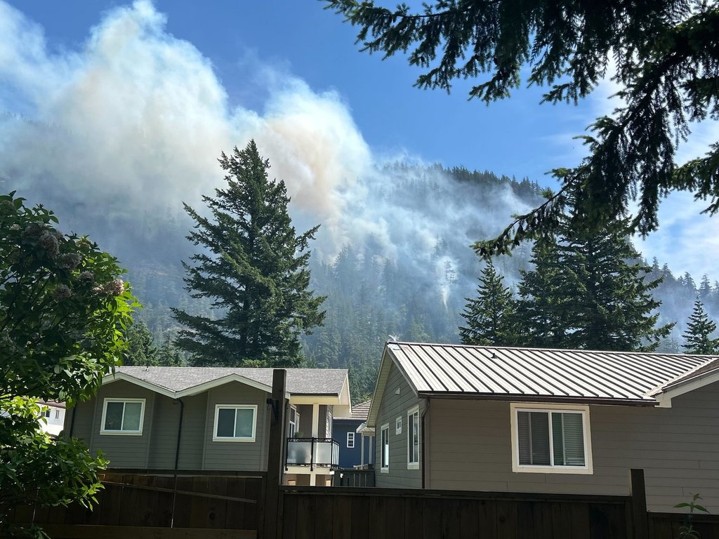 Местно състояние на извънредно положение остава в сила в Squamish