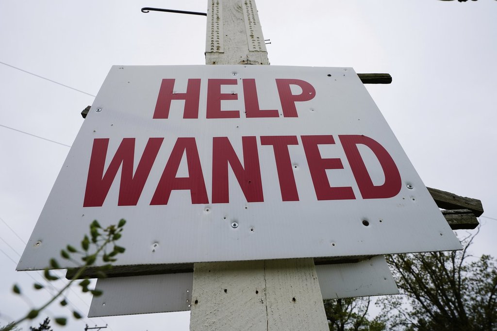 За трети пореден месец равнището на безработица в Канада се