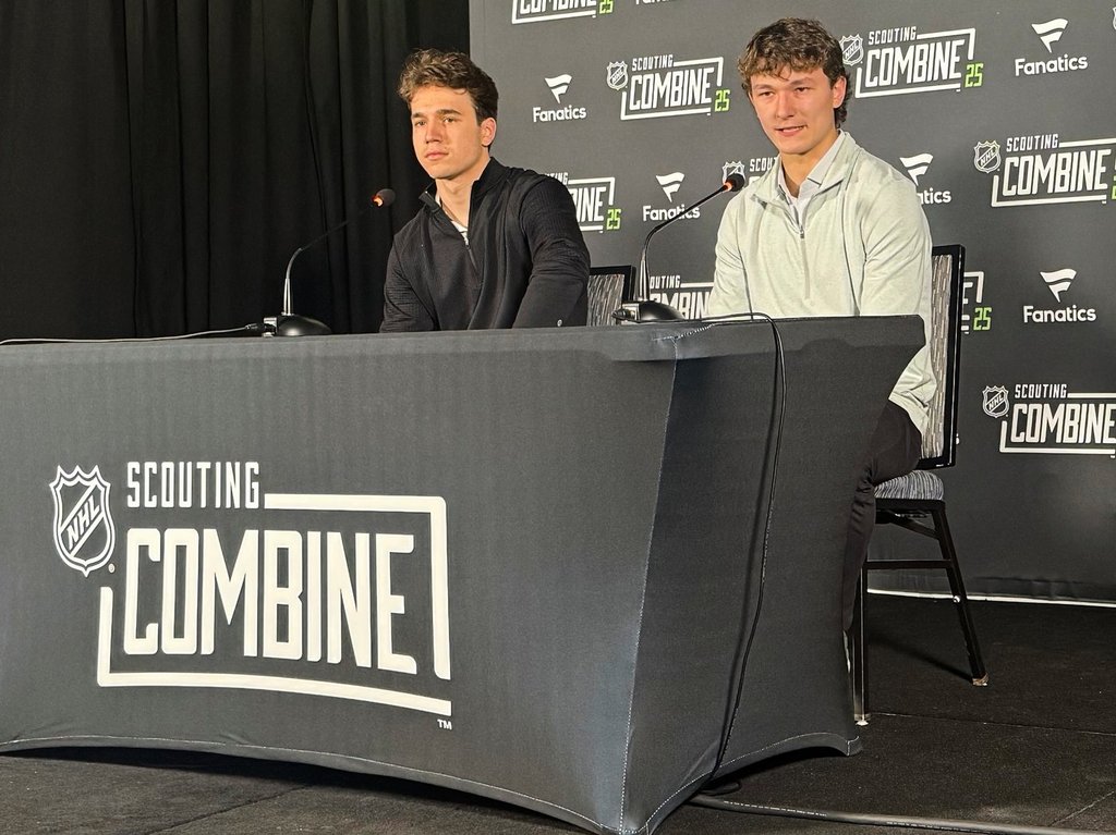 посещение на финалните седмици на Стенли Купата преди да чуят