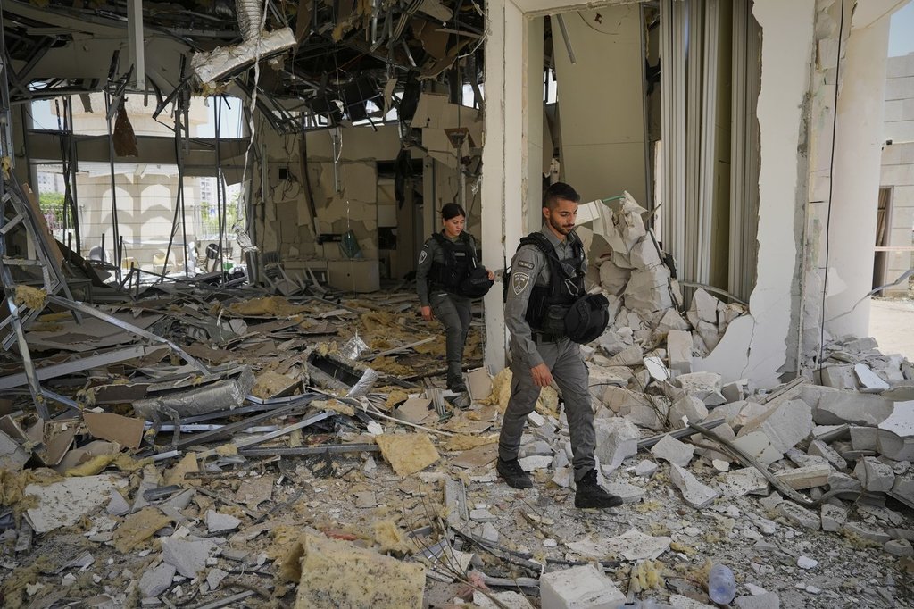 Канада е преместил несъществен персонал и техните семейства от дипломатическите