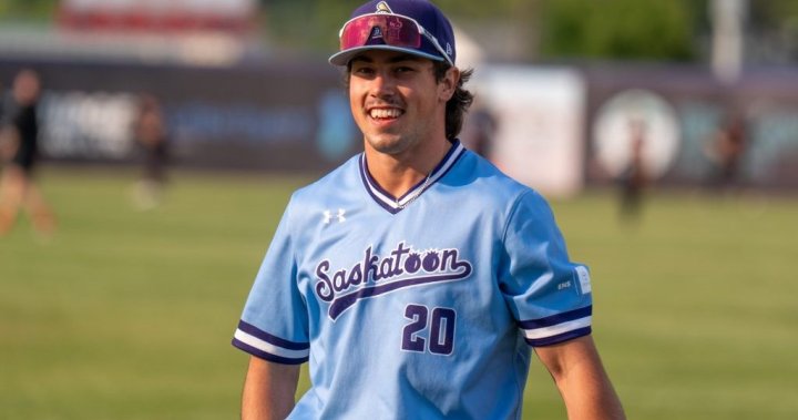 Ходейки до домашната плоча за първи път през този сезон