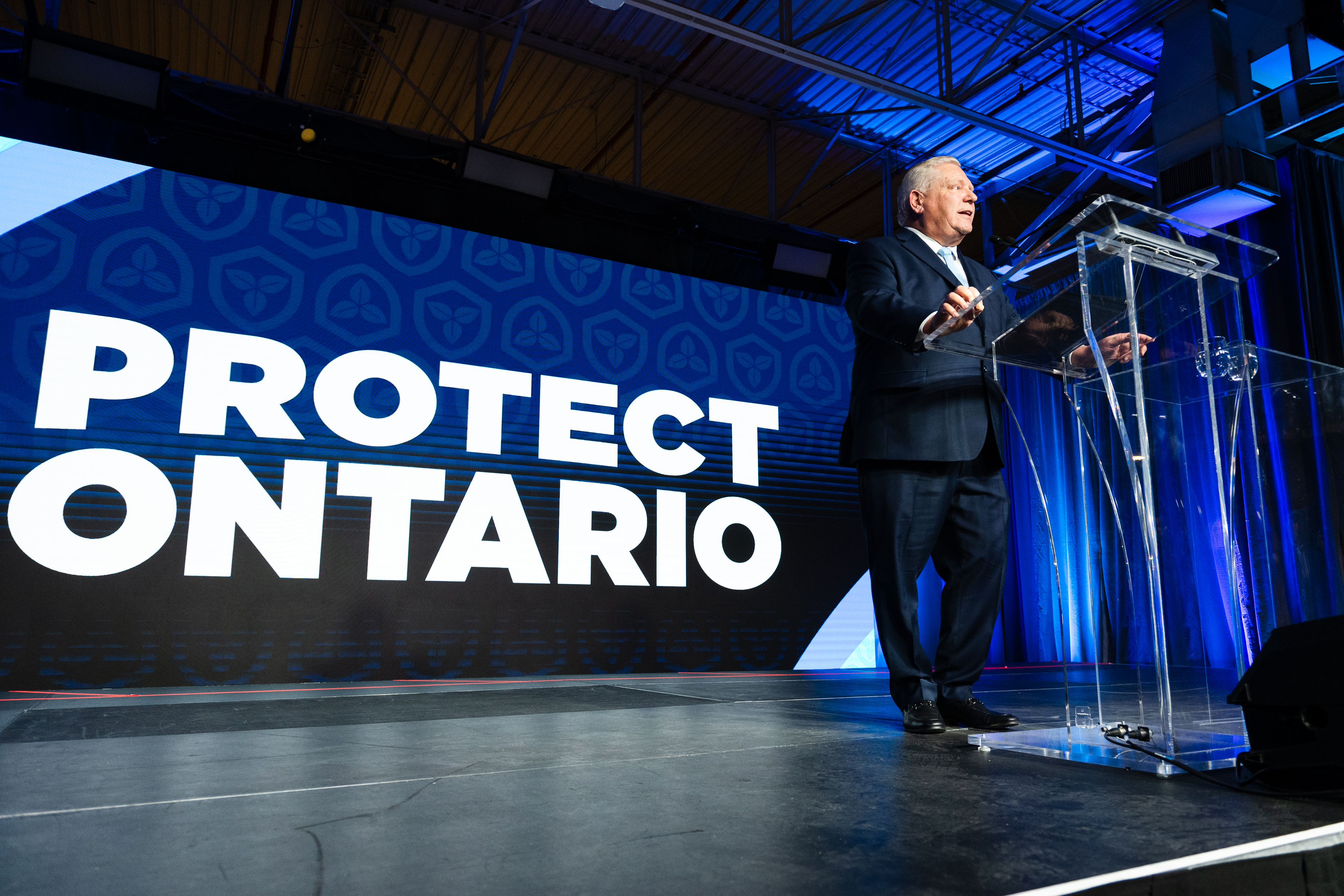 Правителството на Ford е изправено пред обвинения че е изоставил