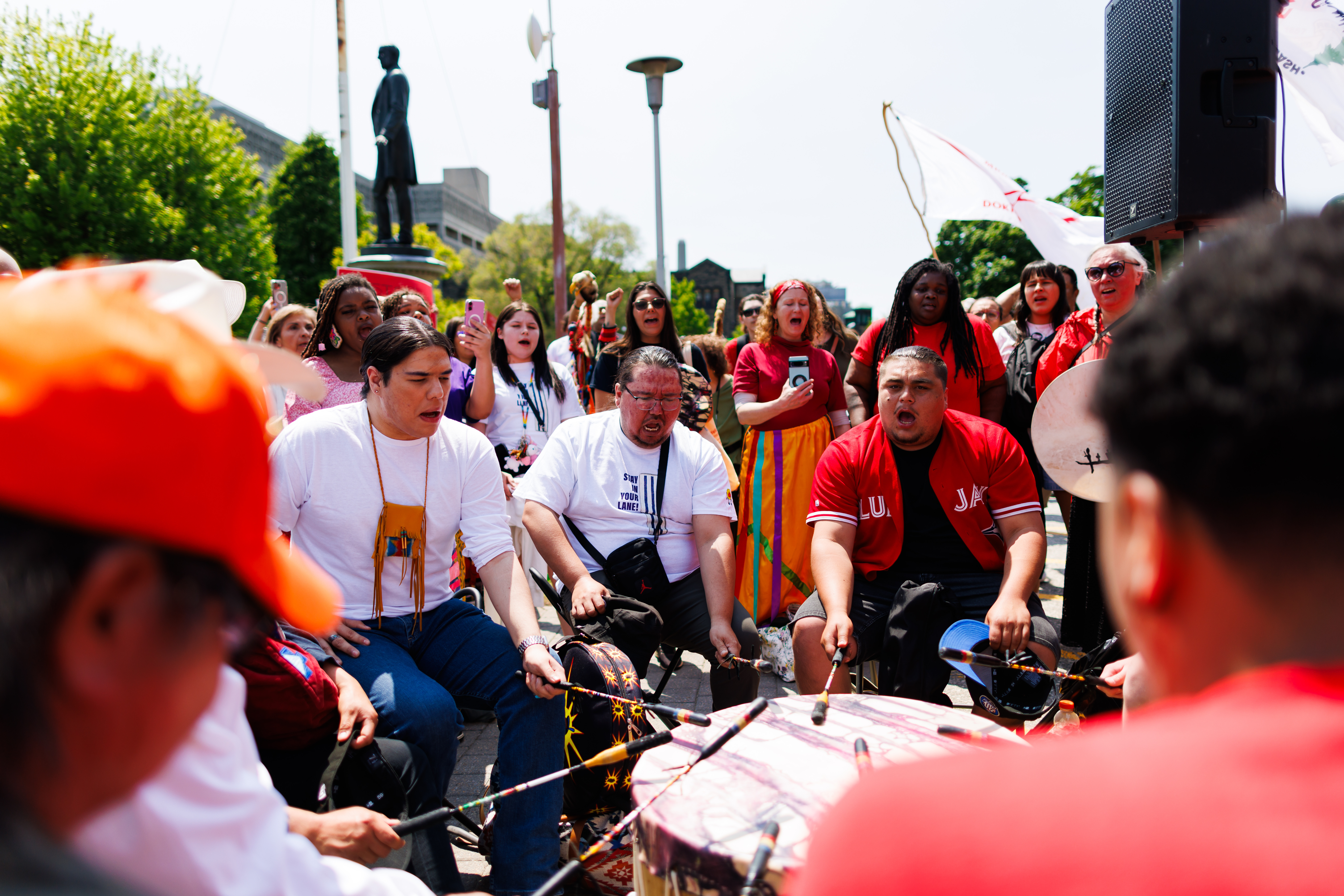 Лейтенант губернаторът е предоставил кралско съгласие на спорното законодателство на