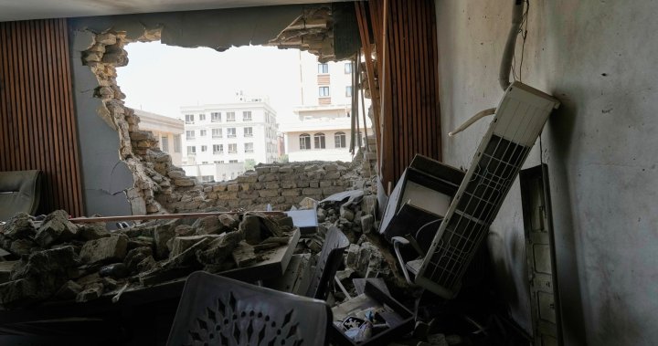 Повече от 800 канадци постоянни жители и членове на семейството