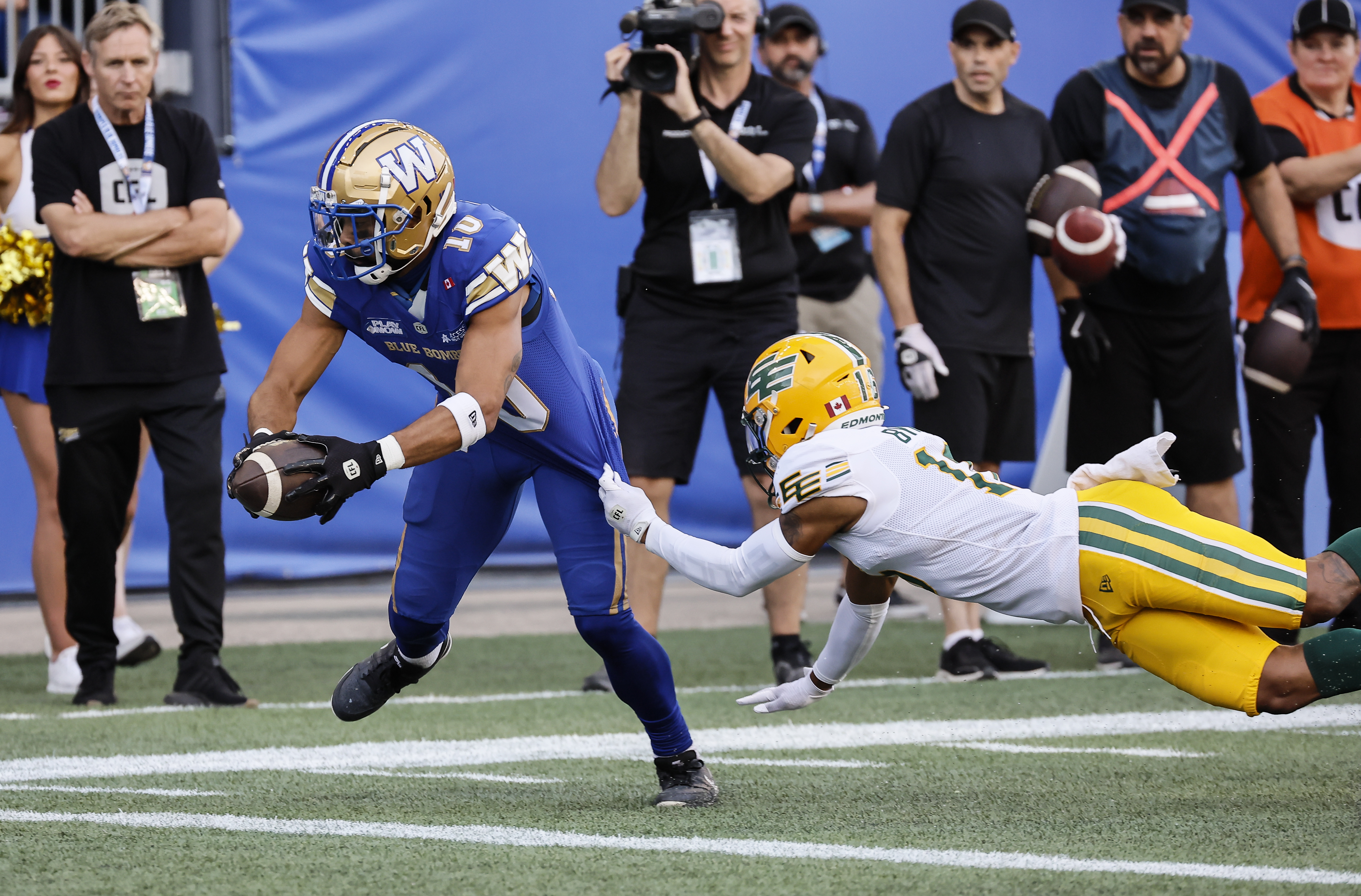 Two veterans led the way Thursday night to keep the