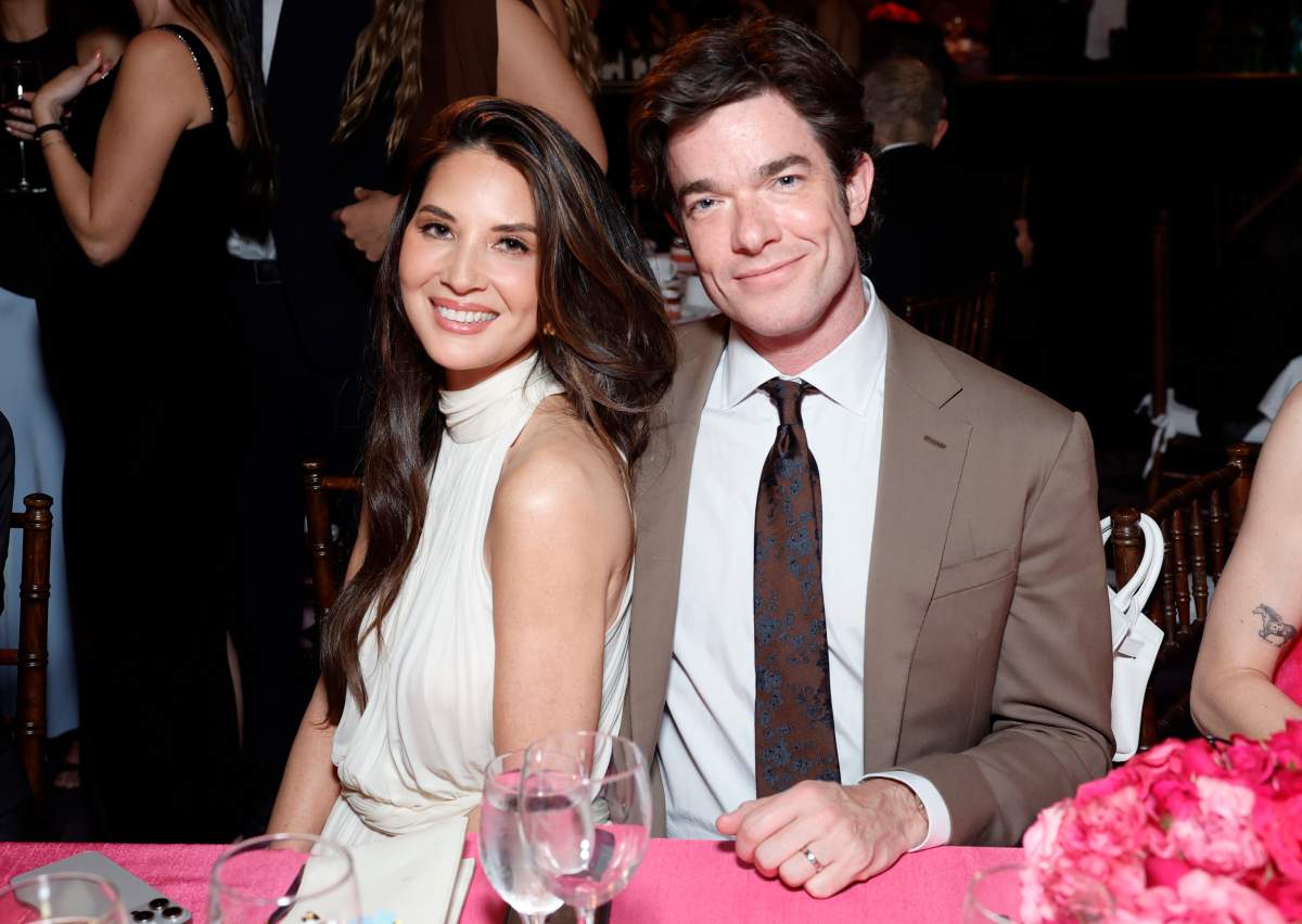 (L-R) Olivia Munn and John Mulaney attend "An Unforgettable Evening" Benefiting the Women's Cancer Research Fund at The Beverly Hilton on April 28, 2025 in Beverly Hills, California.