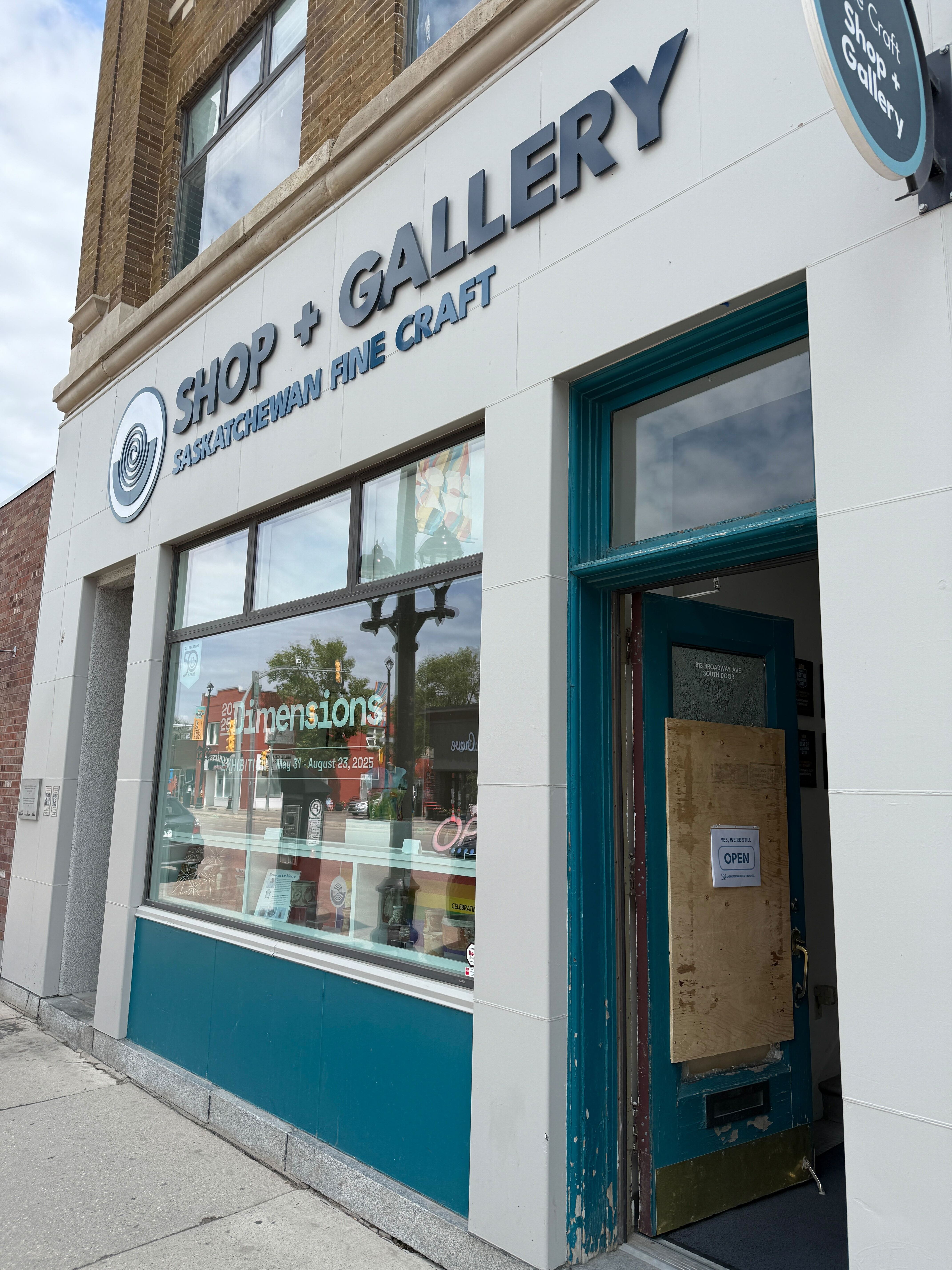 предприятията в квартала на Бродуей в Саскатун прилагат повече сигурност