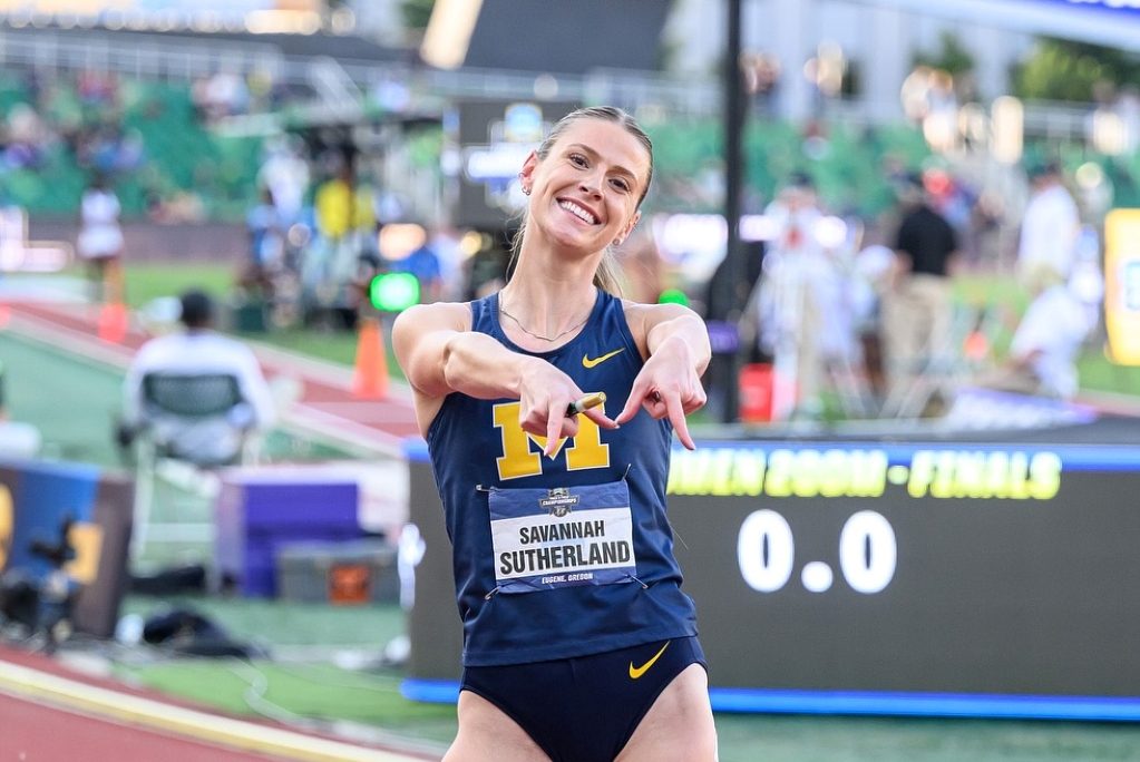 В своята вече знаменита кариера на пистата и полето Савана