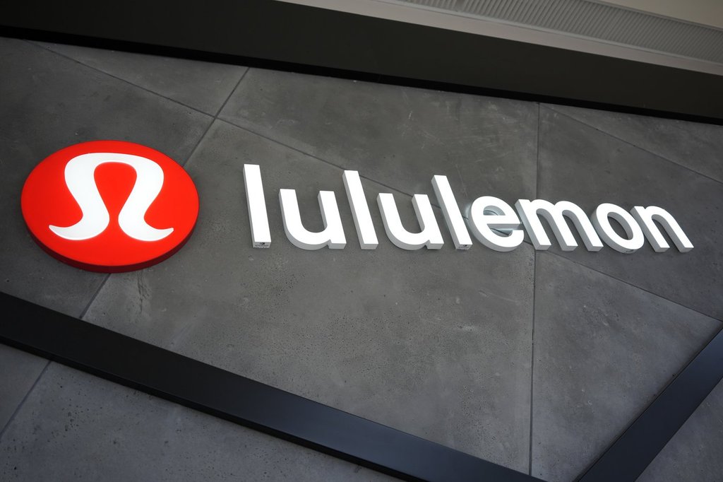 Lululemon sues Costco for selling alleged dupes of its products |  Globalnews.ca