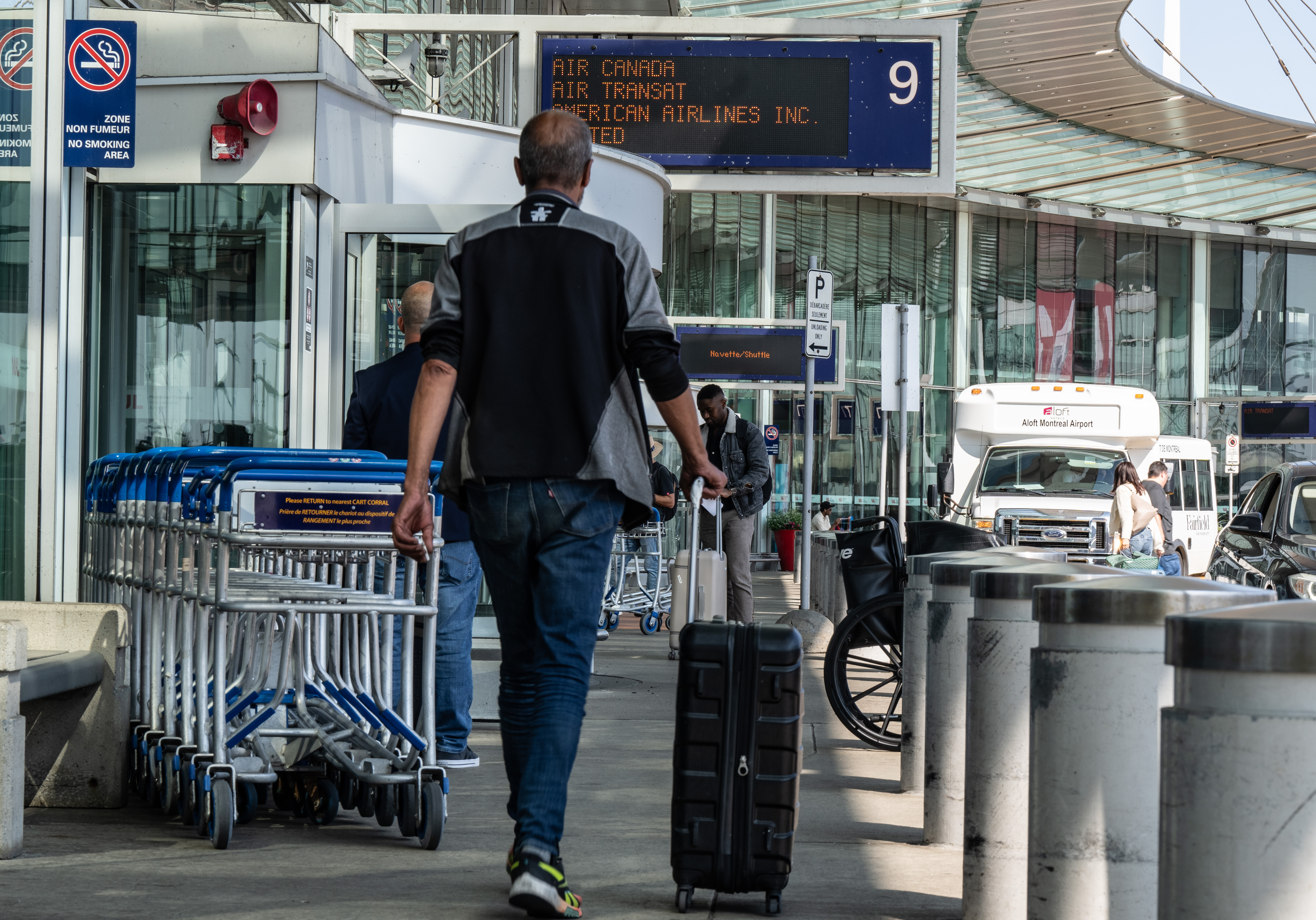 Вътрешното пътуване се увеличава на летищата в Канада показват данни