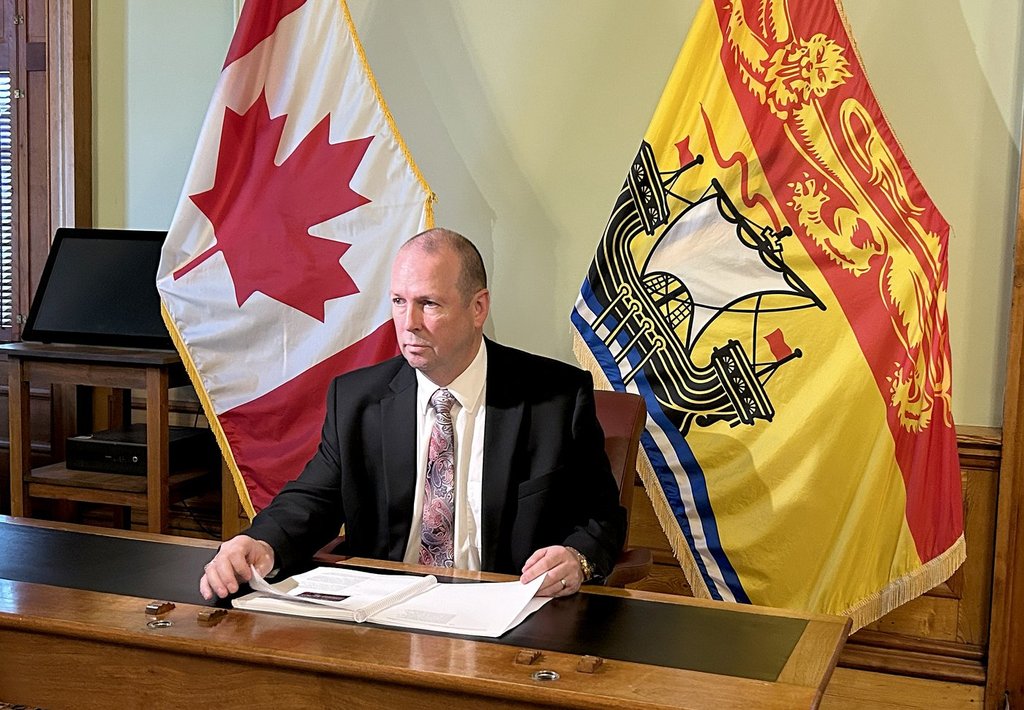 Генералният одитор на Ню Брънсуик казва че публичната жилищна агенция