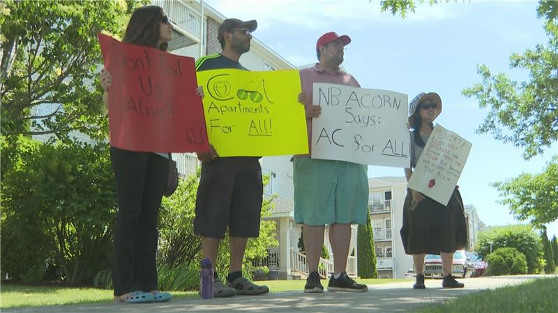 митинг във Фредериктън в сряда призоваха правителството на Ню Брънсуик