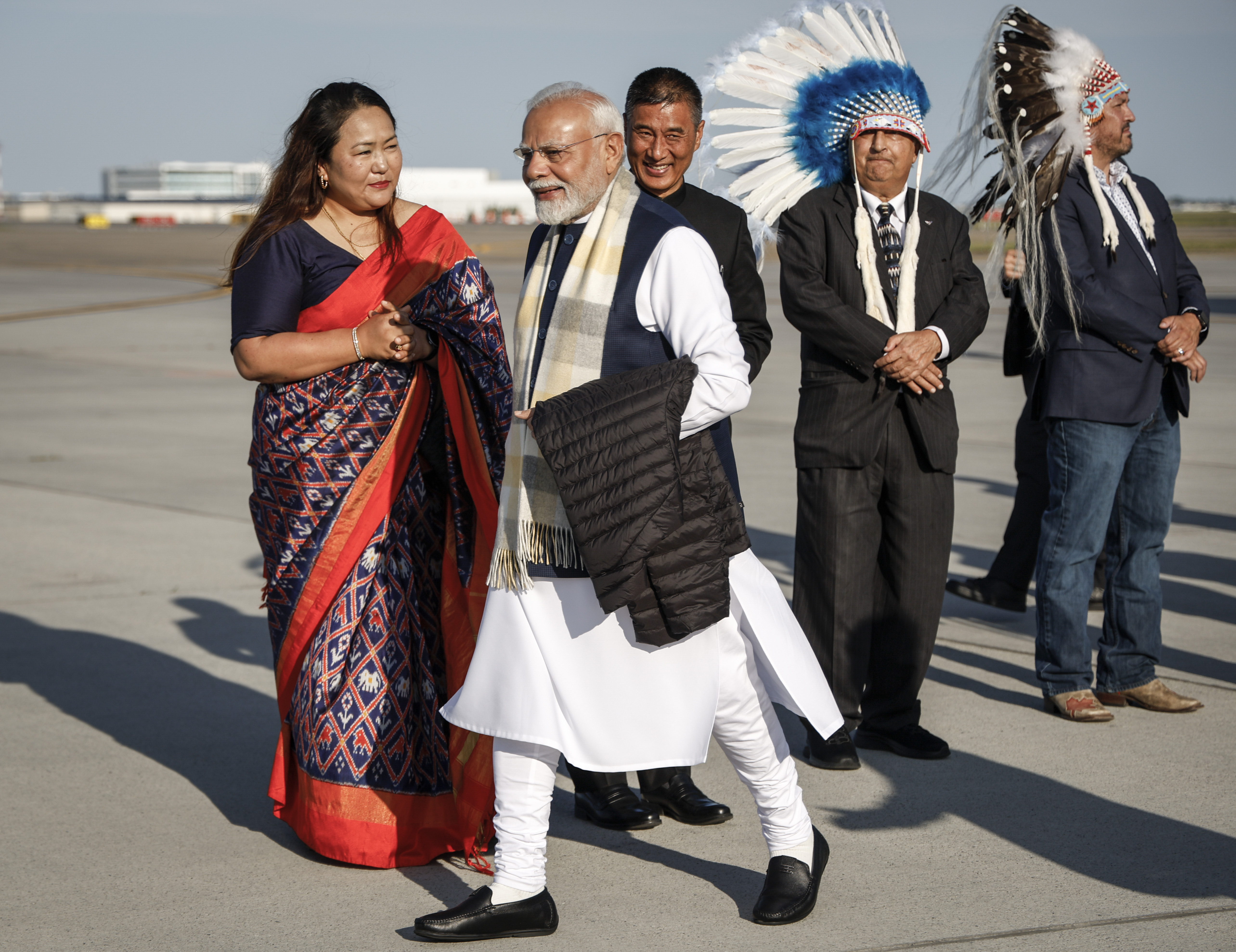 премиерът Марк Карни е да проведе двустранни преговори с украинския