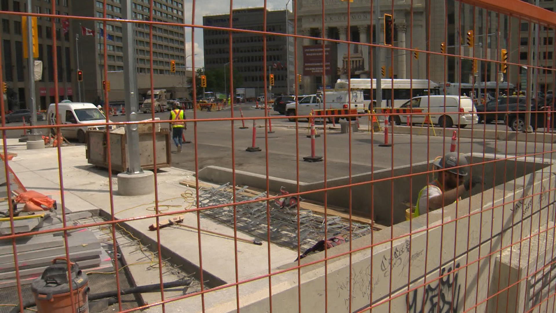 точно в сърцето на центъра на Уинипег изглеждаха като идеалното