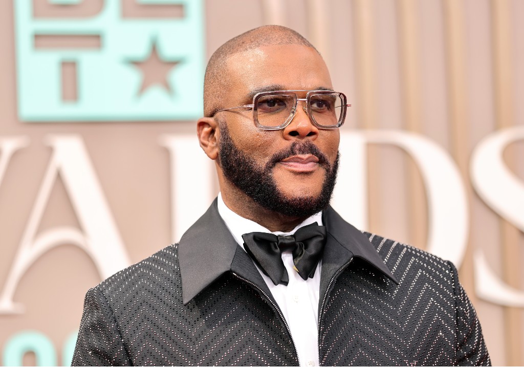 Tyler Perry sued for 0M by actor alleging sexual harassment and assault – National