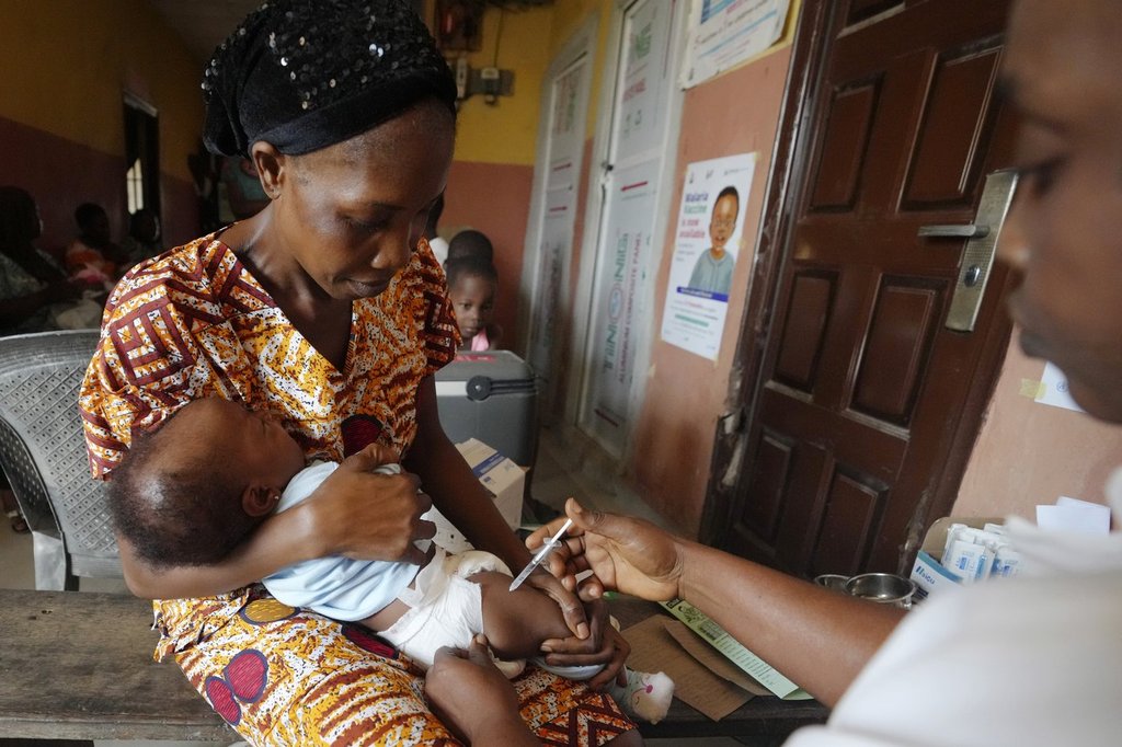 Активистите на СПИН призовават федералното правителство бързо да поднови подкрепата