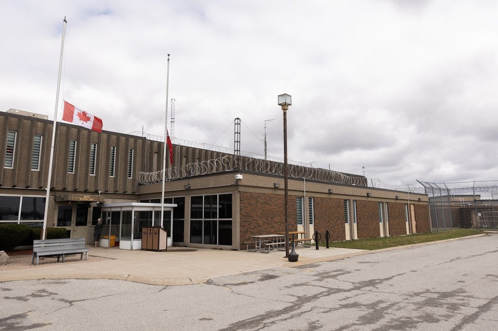 Генералният адвокат на Онтарио казва че провинцията добавя 150 легла