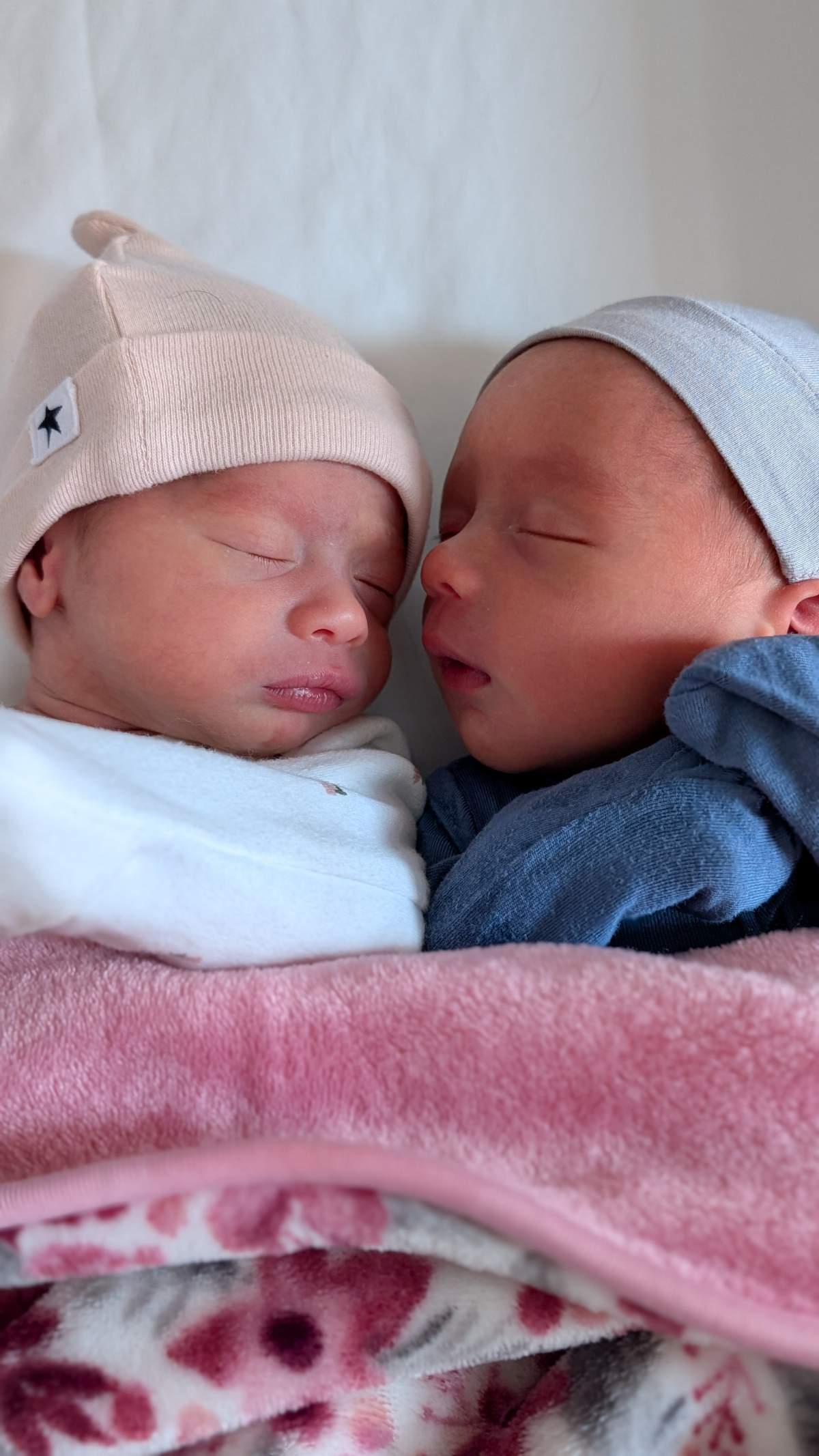 Twin babies sleeping