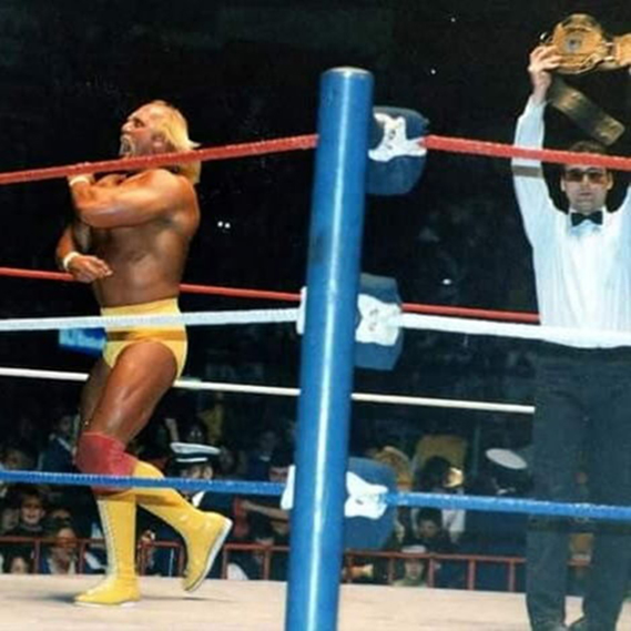 Дори когато Хулкамания се запалваше по света бившият рефер на