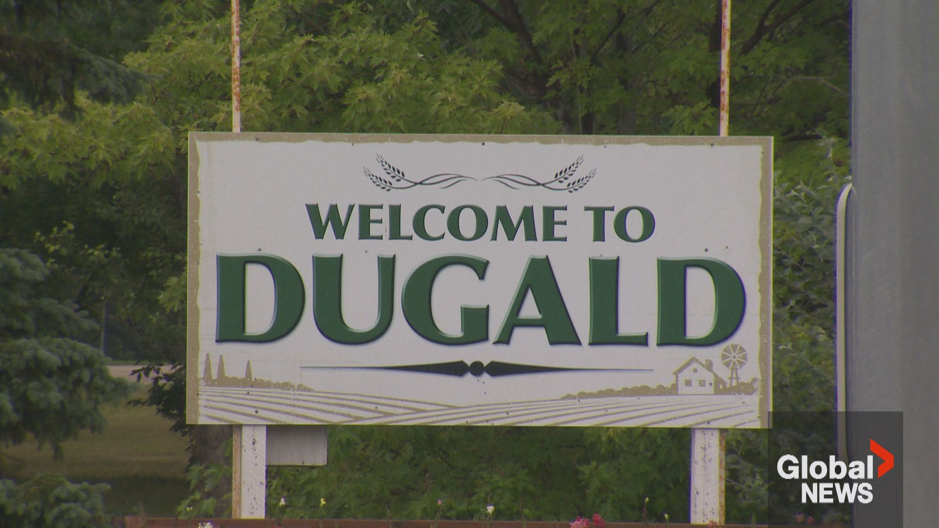 Един човек е намерен мъртъв след като малък самолет на