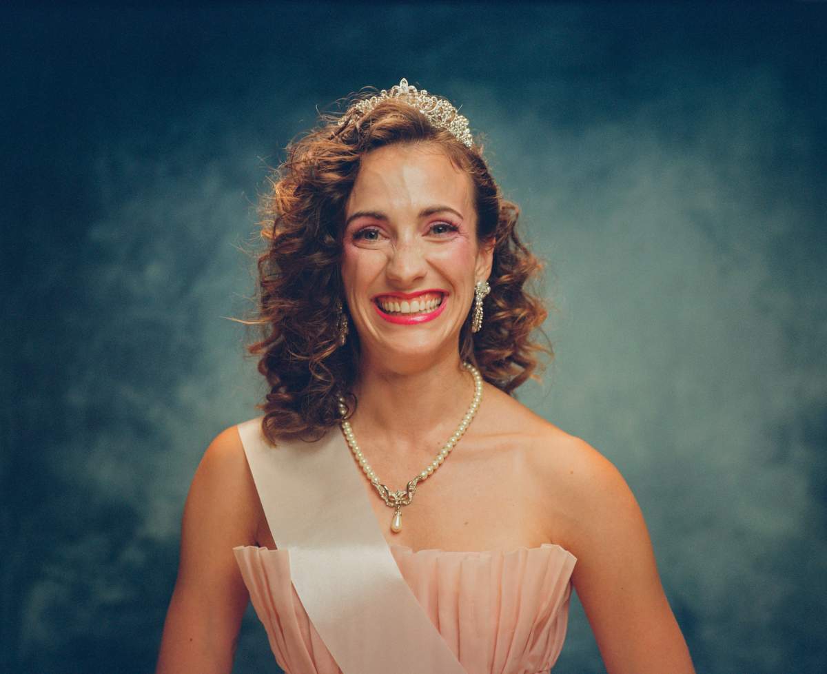 Julie Nolke’s Dying on the Outside - image