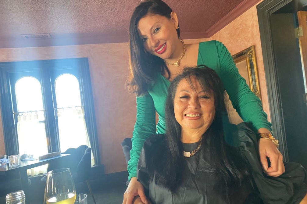 Amria Estella Cano with her daughter Paula Callejas.