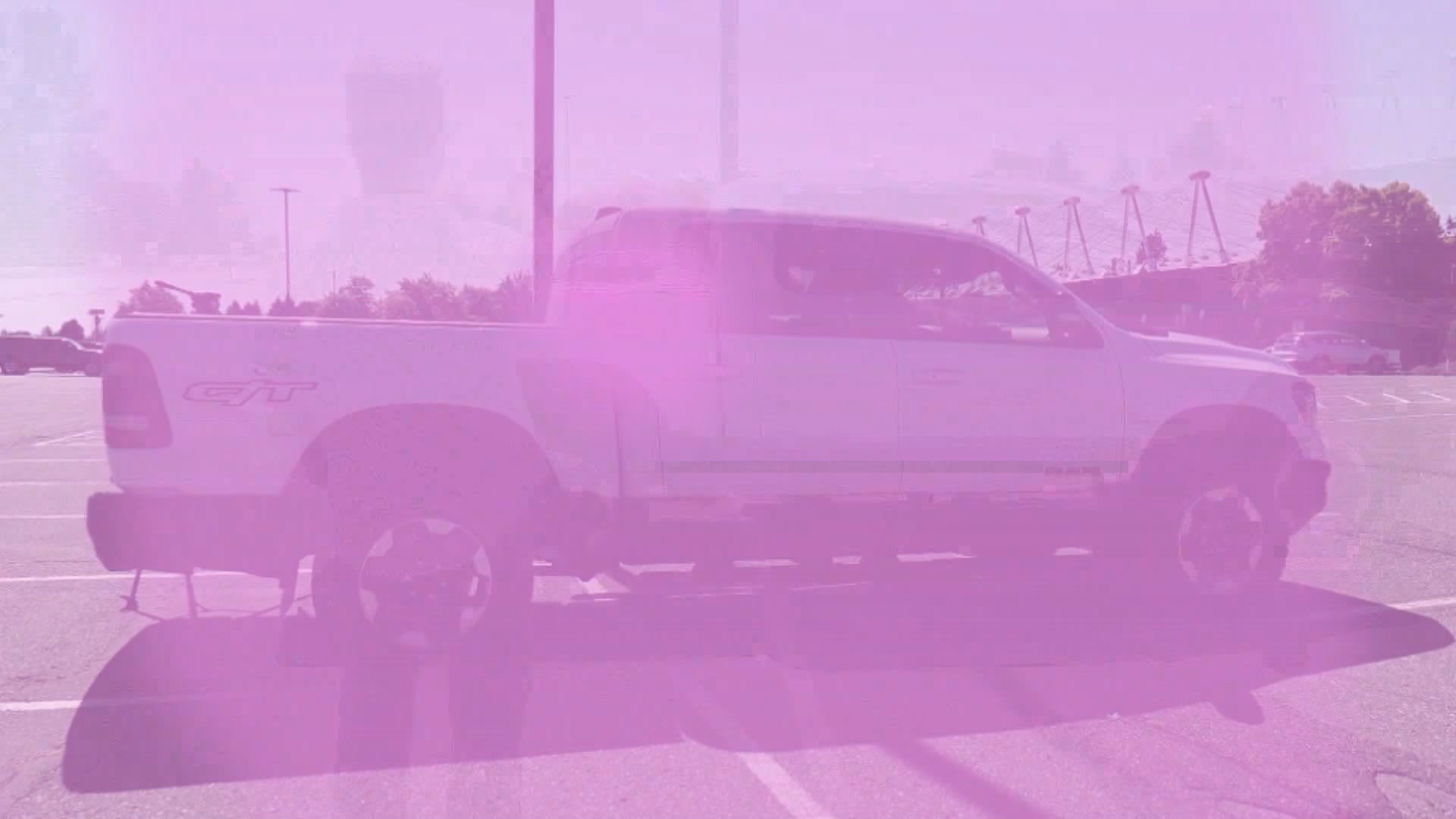 A Nanaimo B C човекът говори за застрахователната система за без