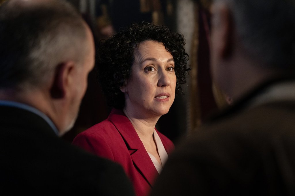 Официалната опозиция на Нова Скотия призовава премиера Тим Хюстън да