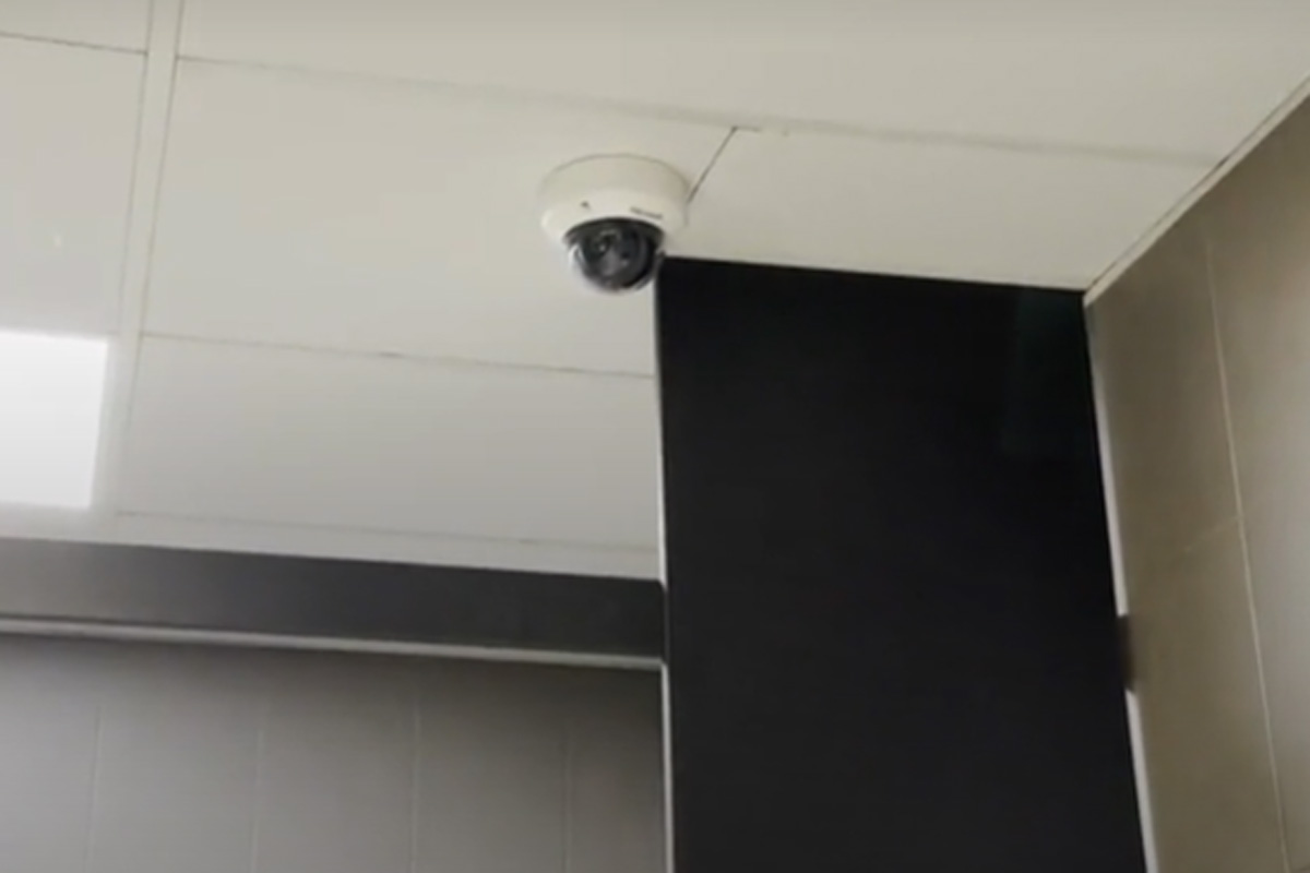 купувачите в търговски център в центъра на Монреал казват че