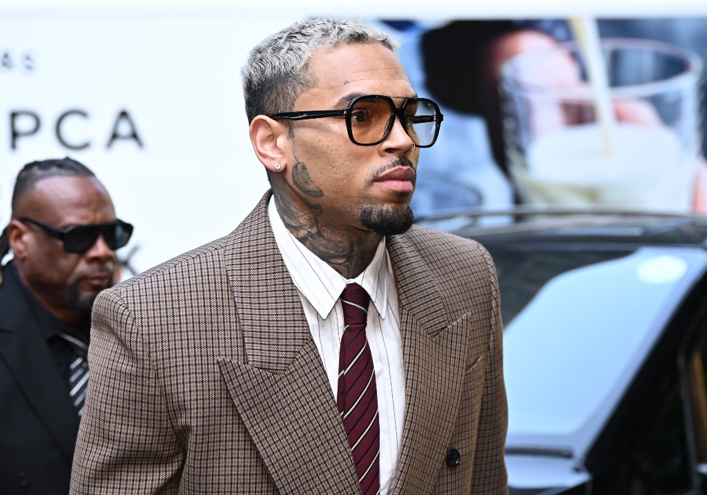 Крис Браун се призна за не виновен в петък до