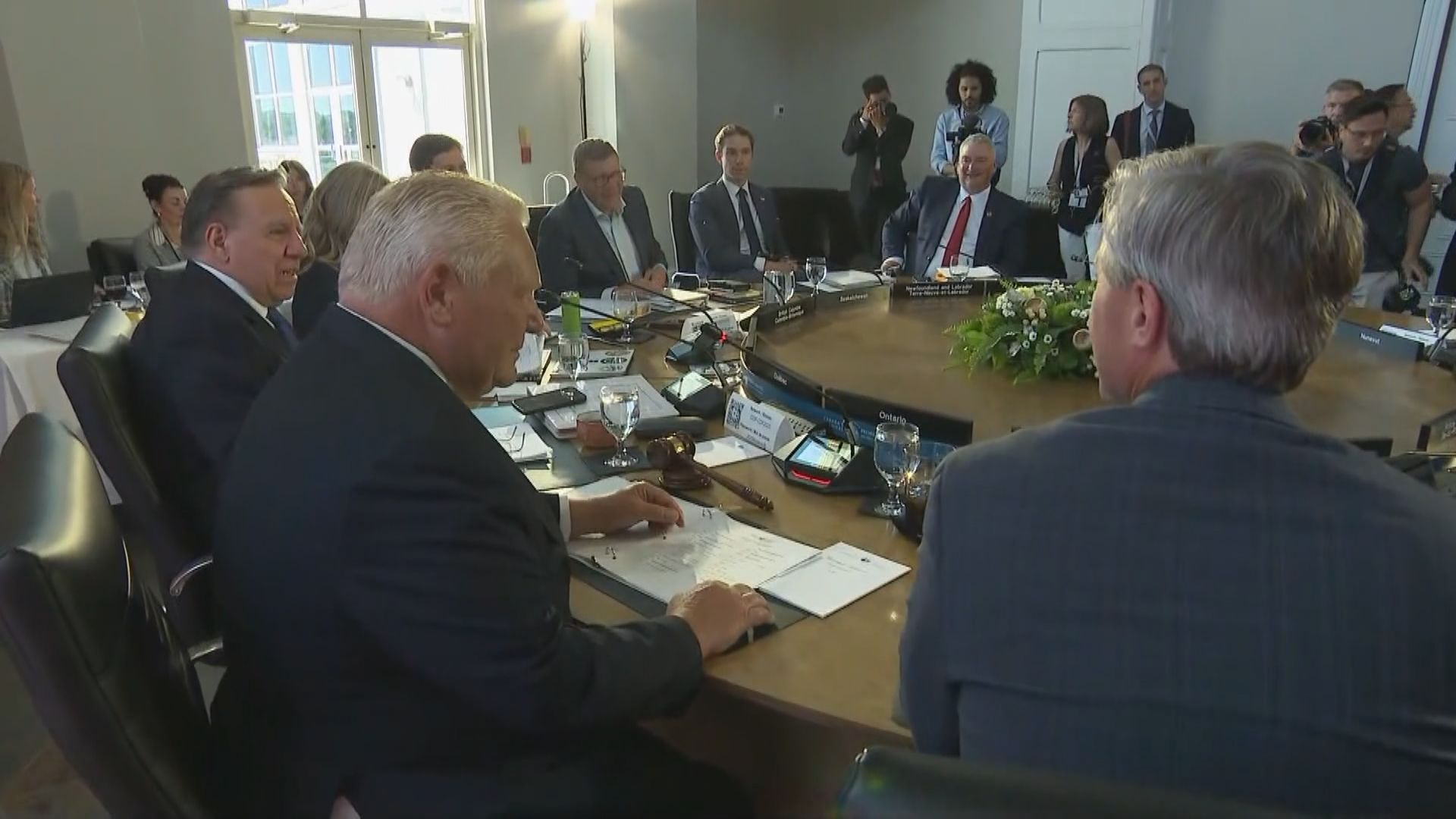 нови партньорства като Саскачеван подписа множество меморандуми за разбиране с