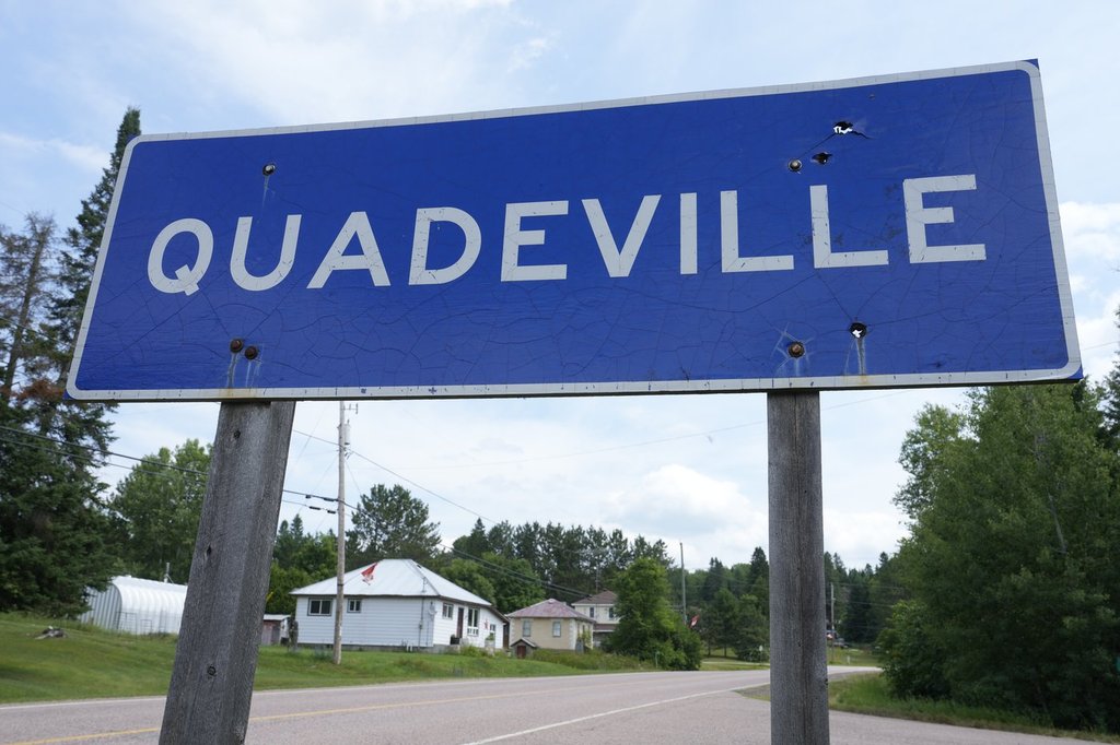 Тийнейджър обвинен в нападението срещу осемгодишно момиче в Quadeville Ont