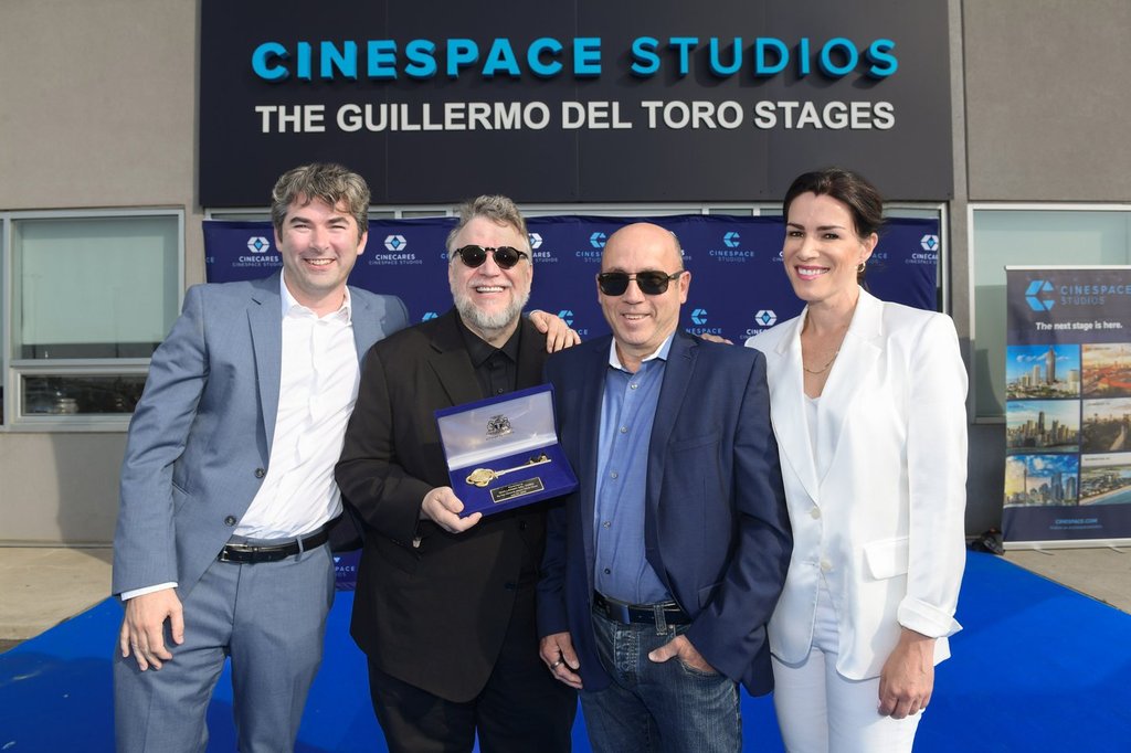 Торонто предаде режисьора спечелен от Оскар Гилермо дел Торо Ключът