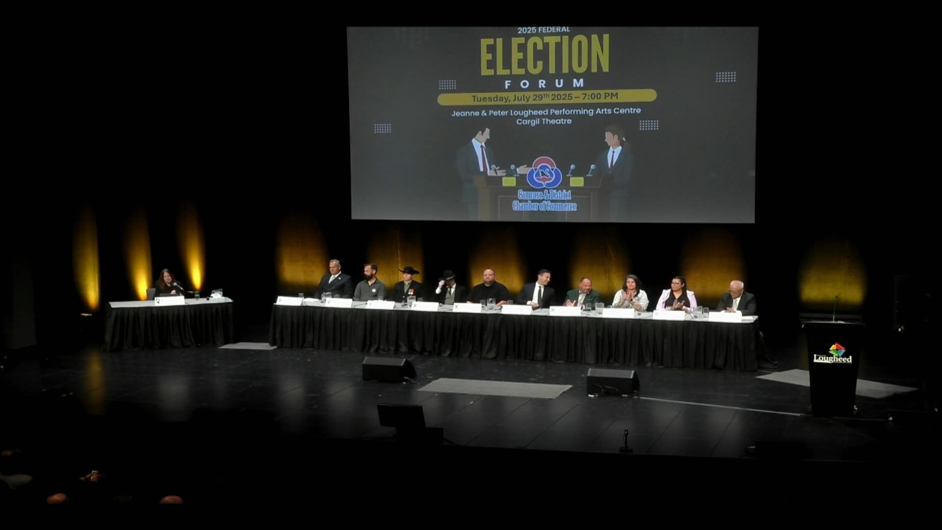 Пиер Полиевър беше посрещнат с наздравици и аплодисменти от стотиците