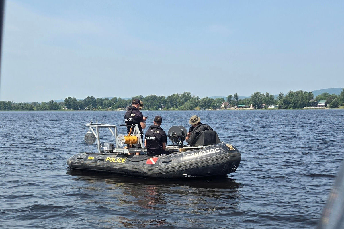 полиция в Les Collines de l outaouais Que src https d21y75miwcfqoq cloudfront net 70c8fc80 alt
