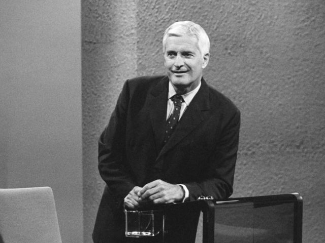 Naming the campaign plane: an election tradition - image