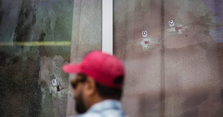 Сури Британска Колумбия полицията разследва третата стрелба в кафенето на