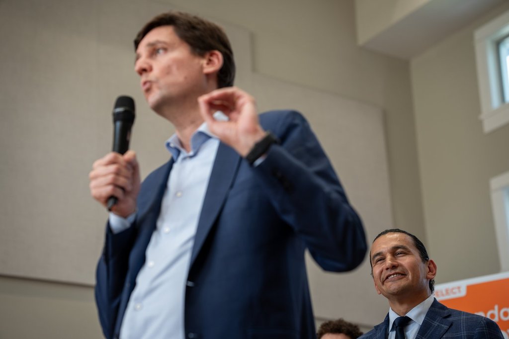 Британска Колумбия подписа още две вътрешни търговски споразумения с други