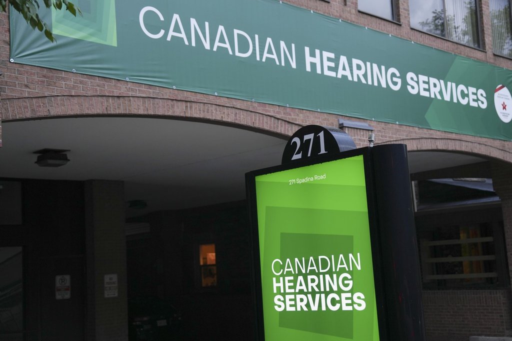 ‘Trust is gone’ after lengthy Canadian Hearing Services strike, some Ontario deaf clients say
