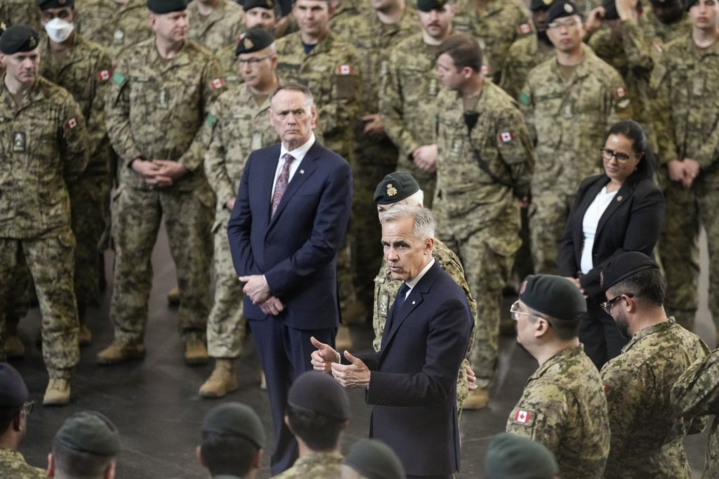 министър председателят Марк Карни се отправя към Трентън Онт src