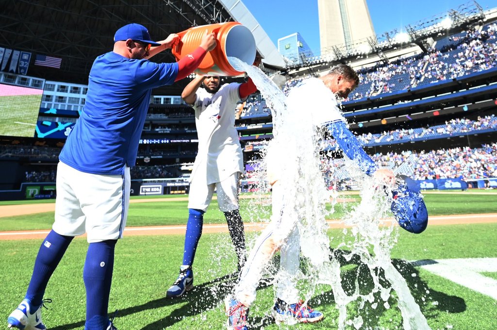 Jays back to winning ways ahead of key road trip