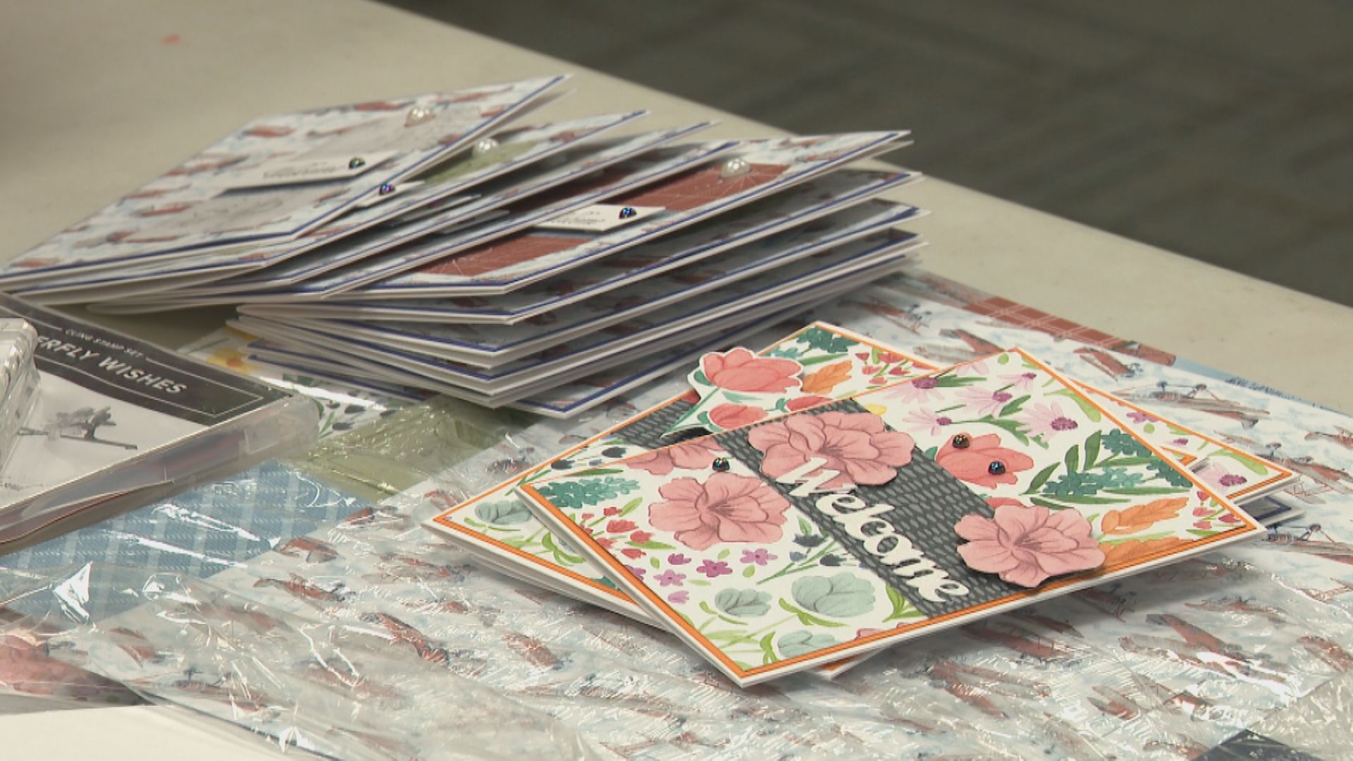 Студент от университета в Едмънтън работи за разпространение на малко