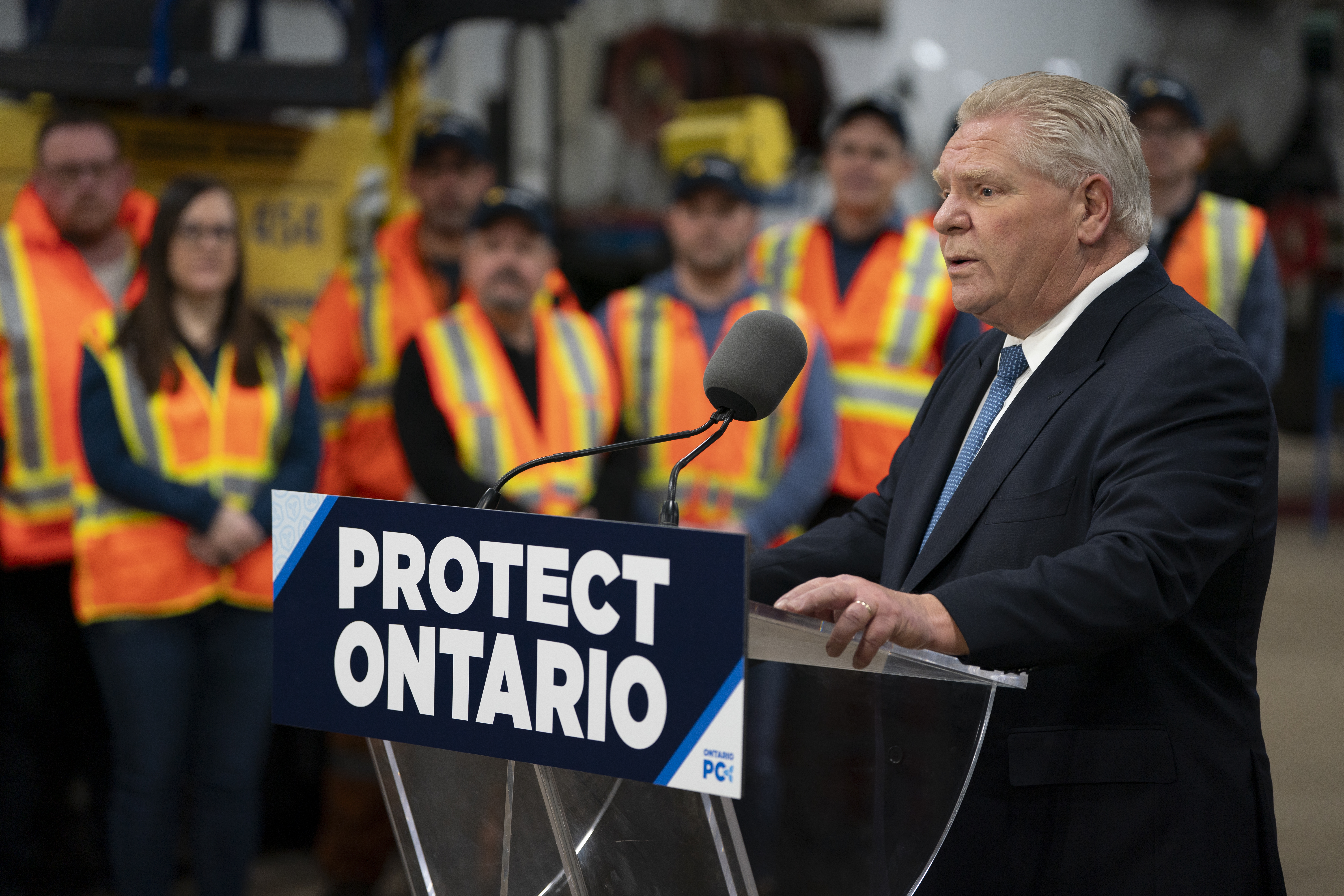 Премиерът на Онтарио Дъг Форд отхвърля проучване поръчано от неговото