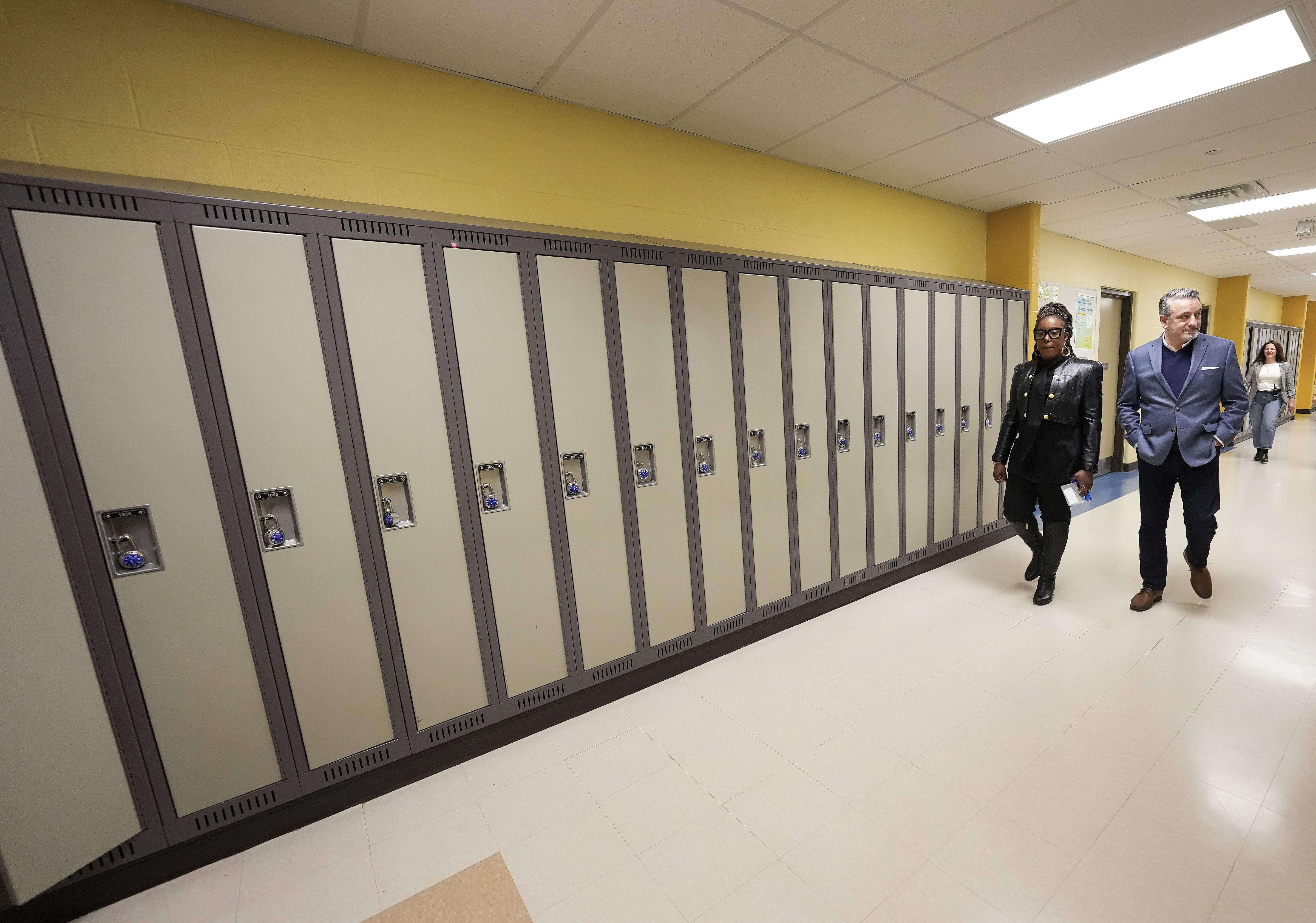 Броят на насилствените инциденти в класните стаи на Онтарио е