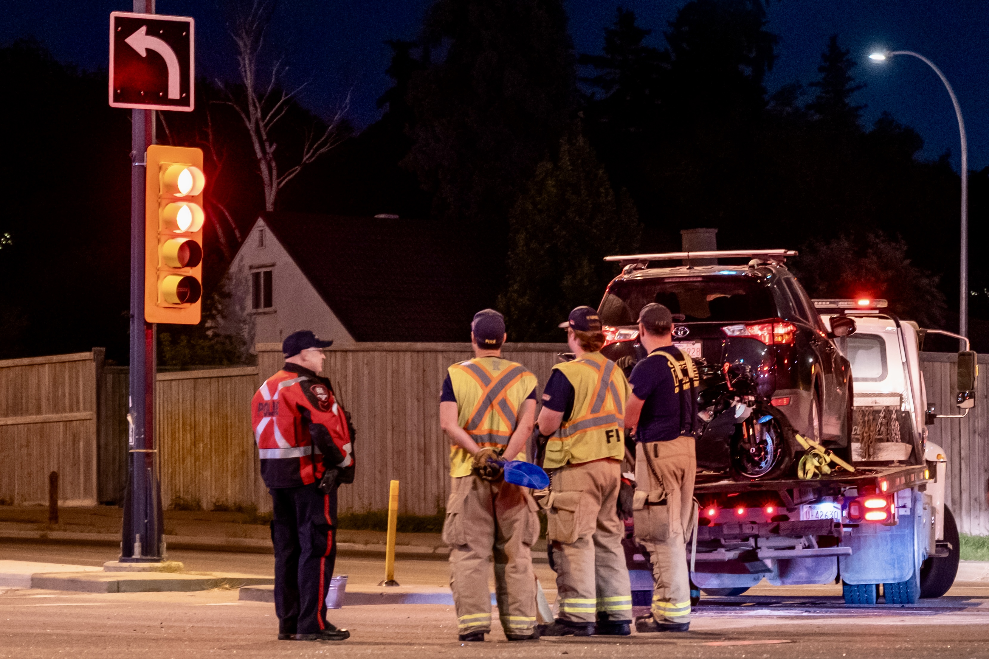 Човек в ранните си 20 те години е загинал след късна